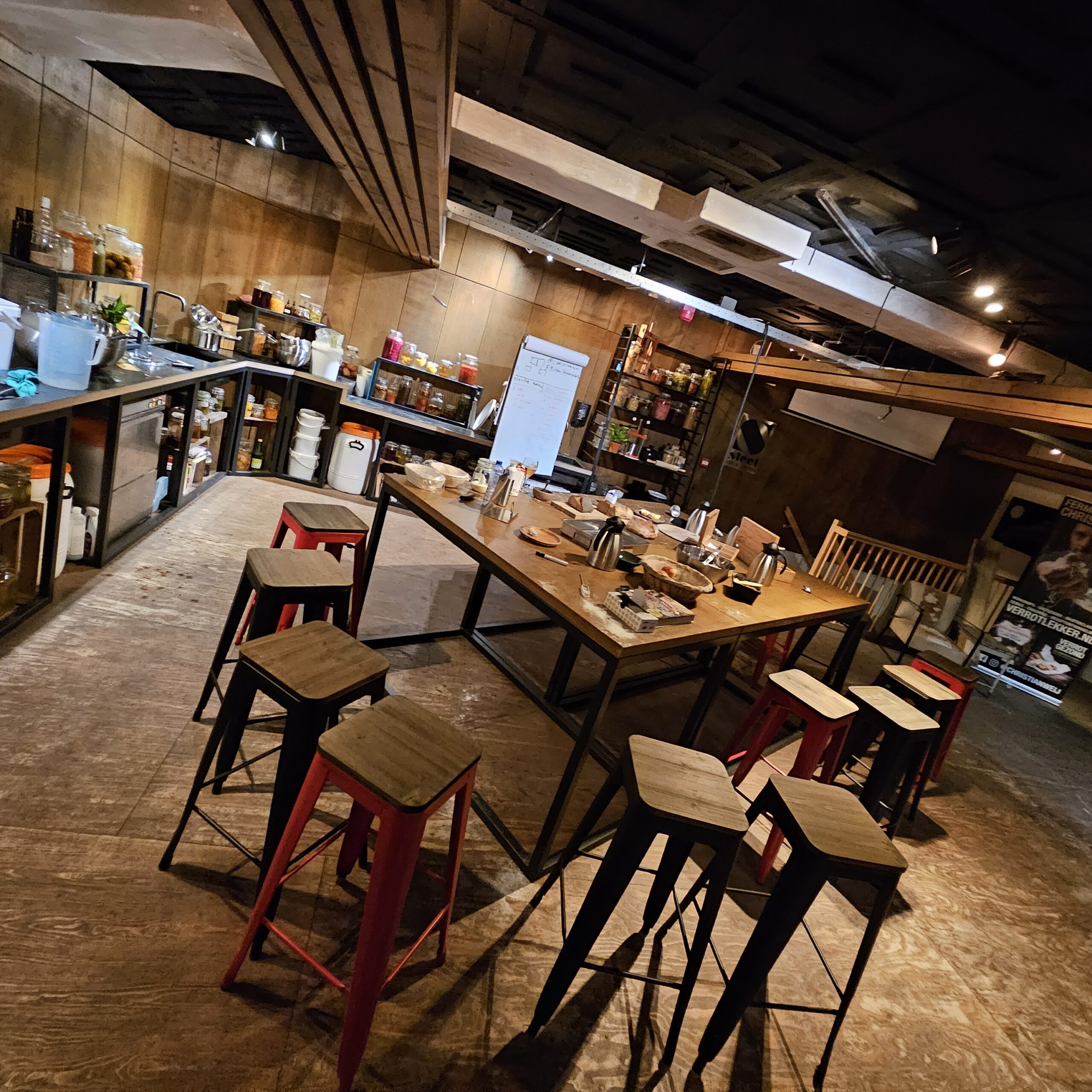 De fermentatie workshop ruimte in het fermentatie atelier